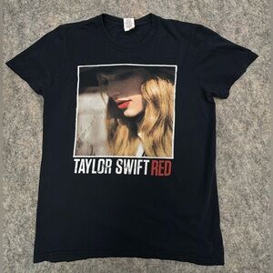Taylor Swift |‎ 2013 Red Tour T-Shirt | Women's Size Small